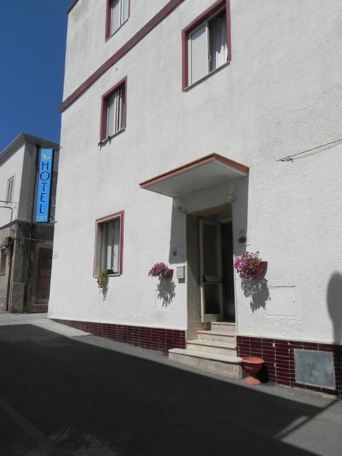 Hotel Fjby Калазетта Екстер'єр фото
