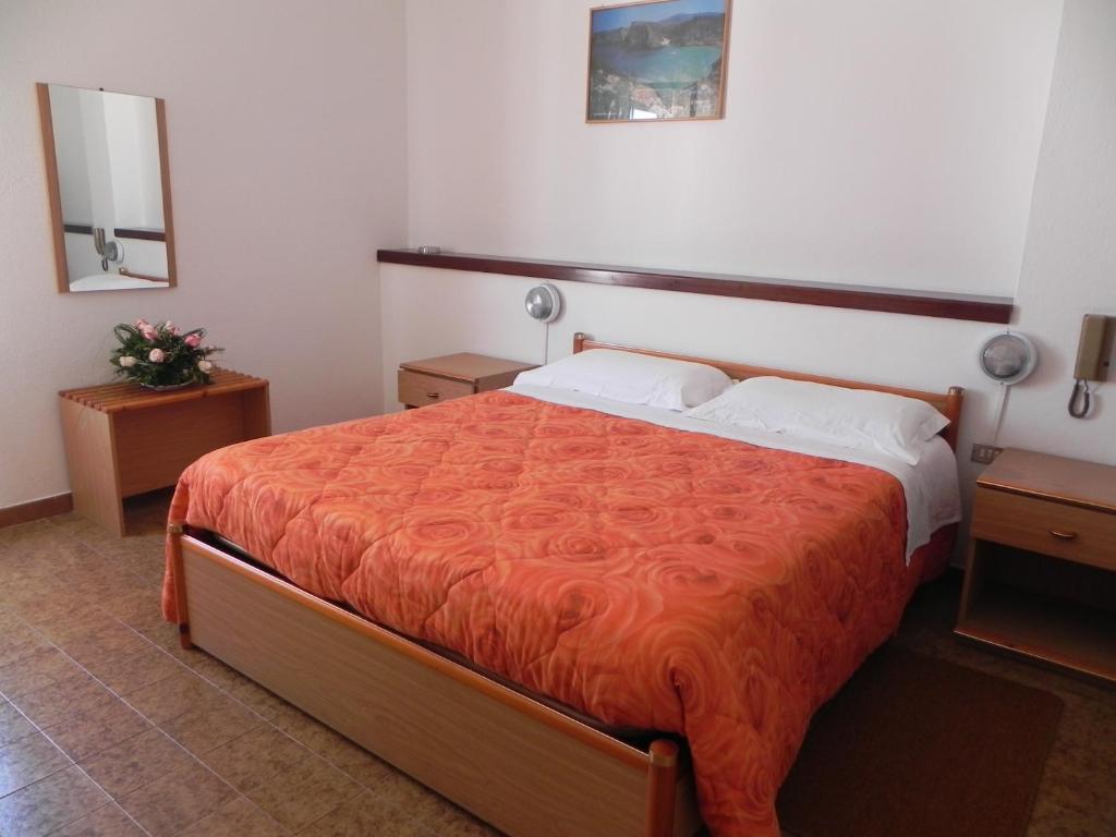 Hotel Fjby Калазетта Номер фото